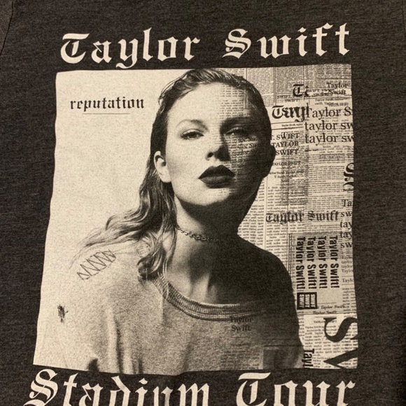 Taylor Swift reputation tour official concert shirt - Picture 2 of 4